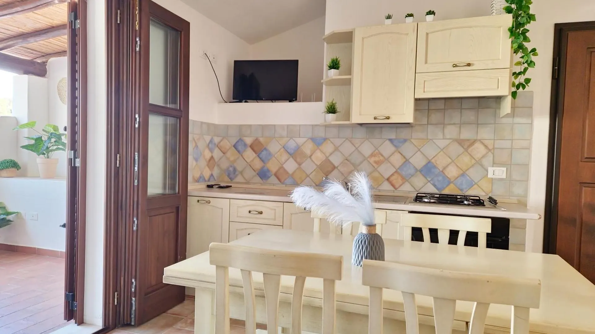 Dommos - Melodie Apartments Cala Liberotto Italy
