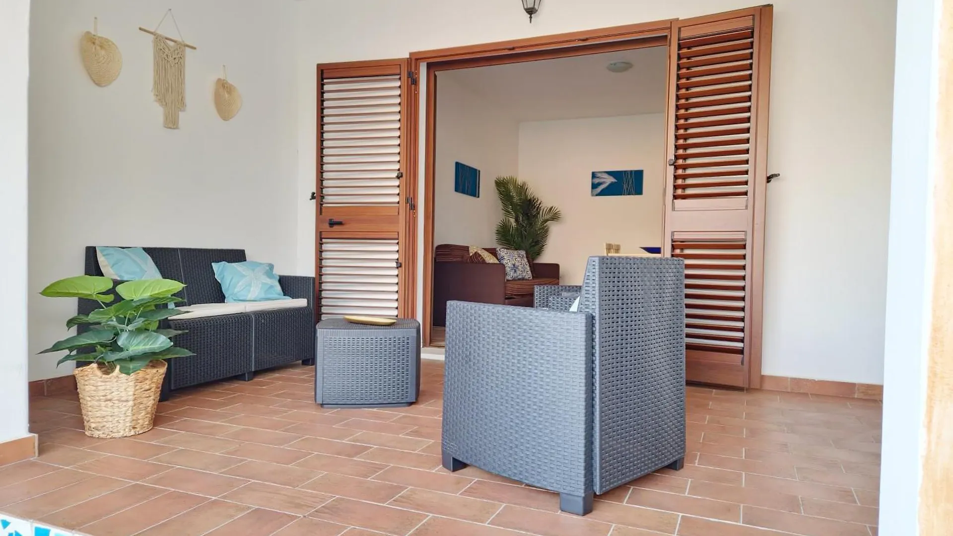 Dommos - Melodie Apartments Cala Liberotto Italy